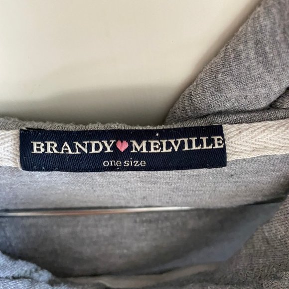 Brandy Melville Layla Sweatshirt💕💜 - Picture 3 of 3